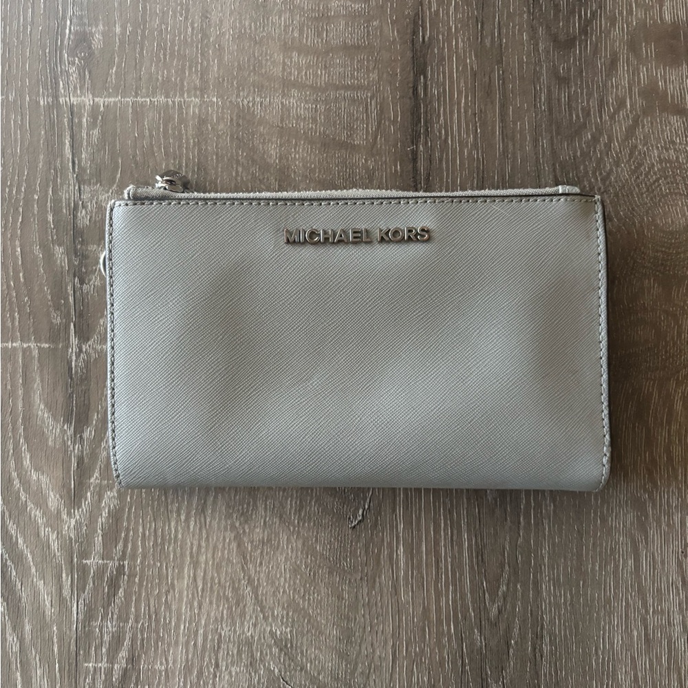 Michael Kors Double Zipped Wallet